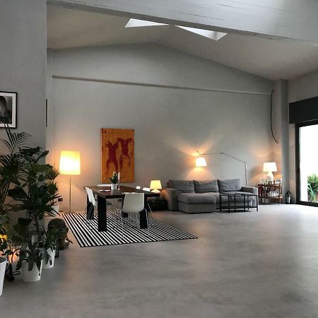 Loft Navigli With Private Garden Bed and Breakfast Milaan Buitenkant foto