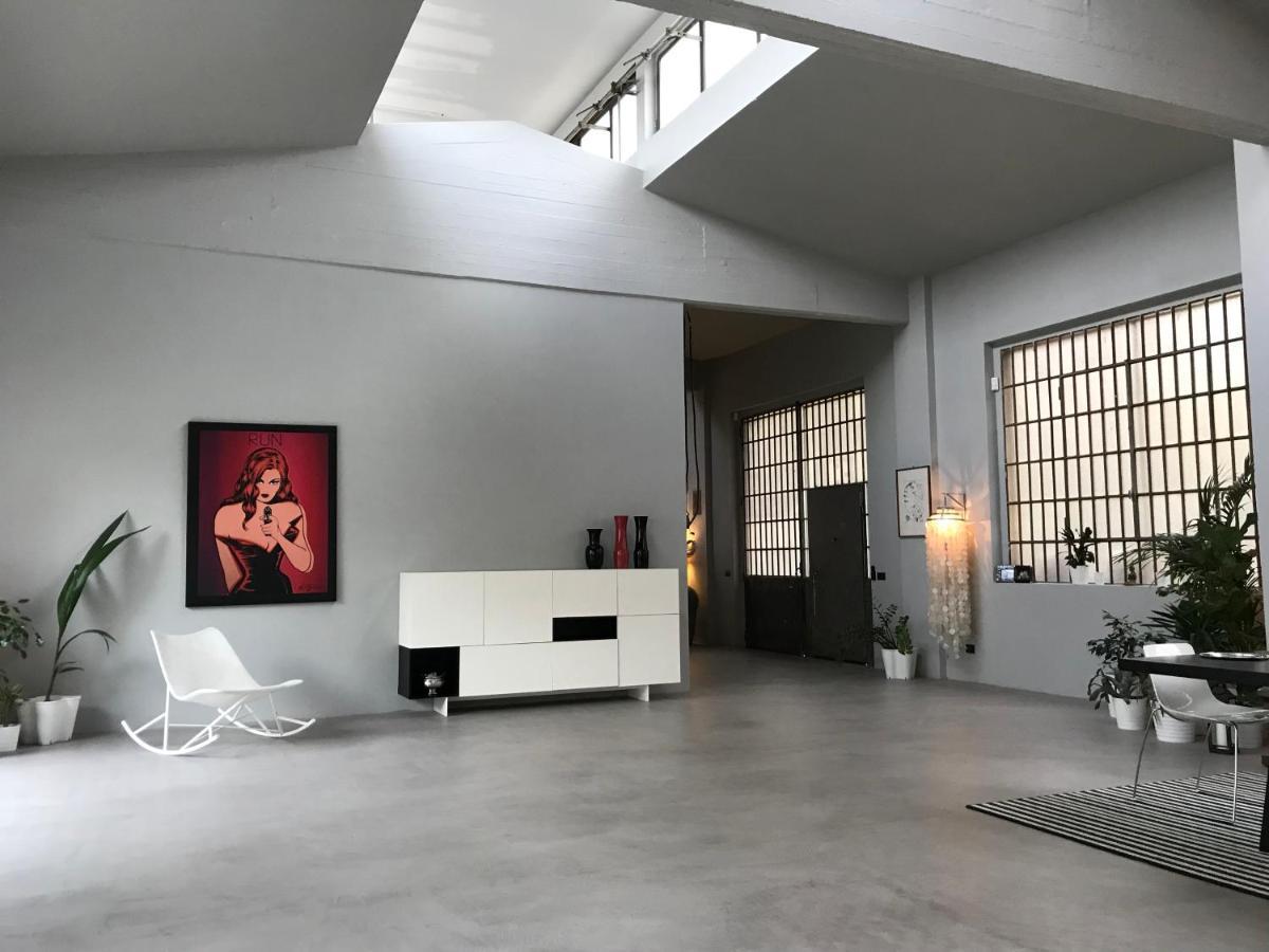 Loft Navigli With Private Garden Bed and Breakfast Milaan Buitenkant foto