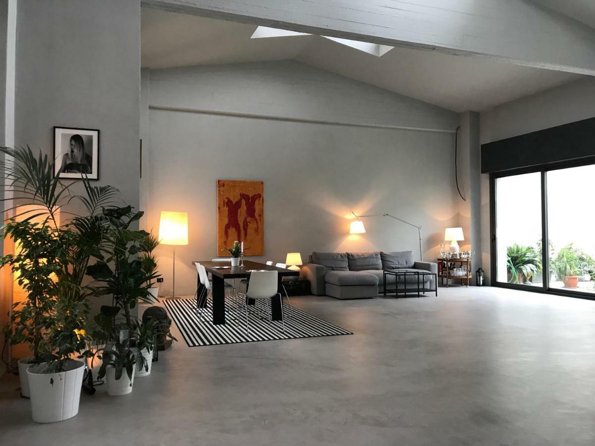 Loft Navigli With Private Garden Bed and Breakfast Milaan Buitenkant foto